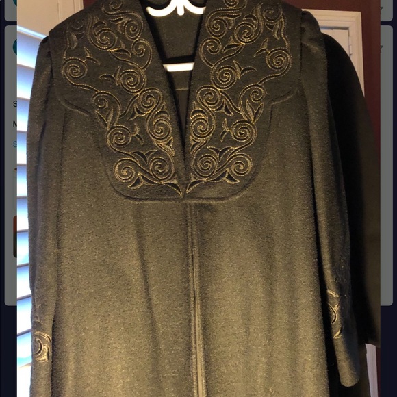 Elegant Vintage Dress Coat - Picture 3 of 3